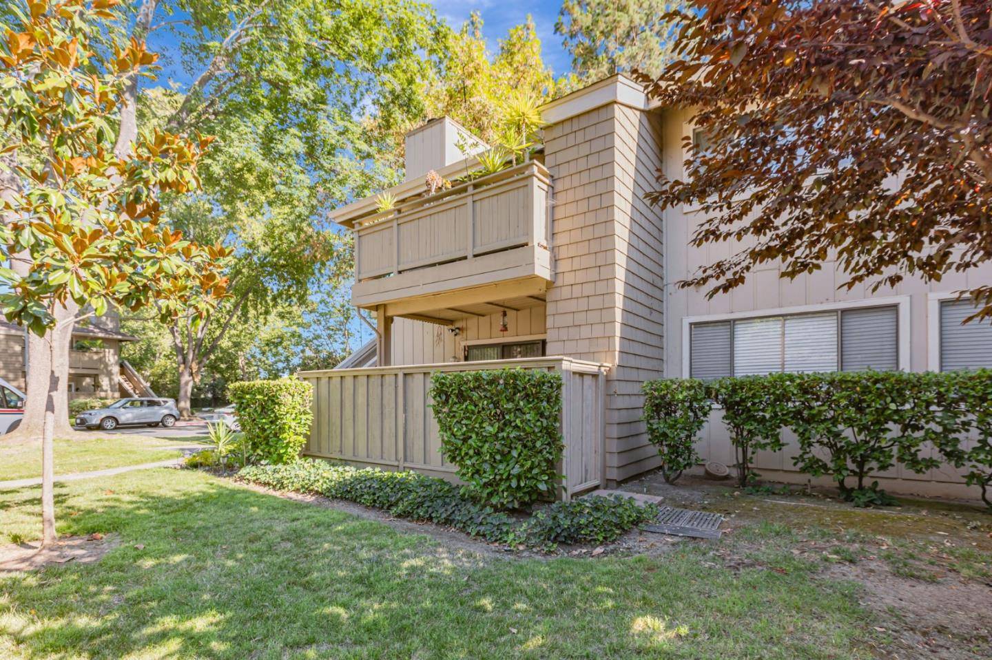 San Jose, CA 95123,5694 Makati CIR H