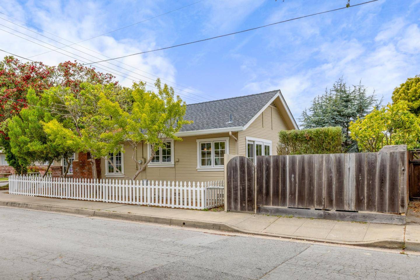 Pacific Grove, CA 93950,782 Junipero AVE