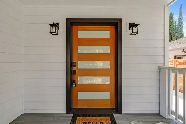 Redwood City, CA 94062,35 Arch ST