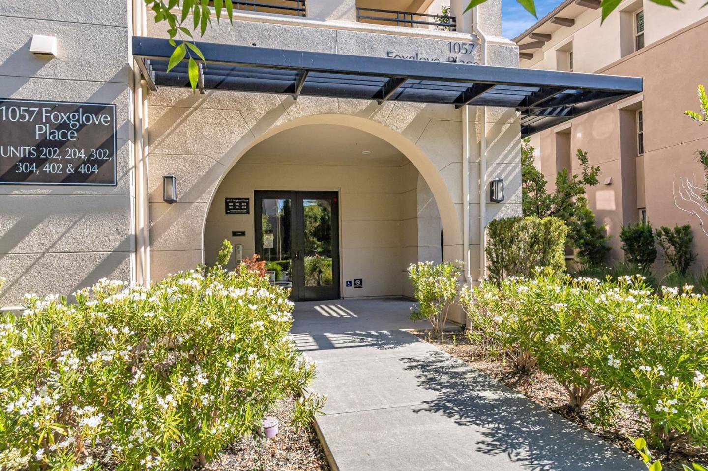 San Jose, CA 95131,1057 Foxglove PL 202