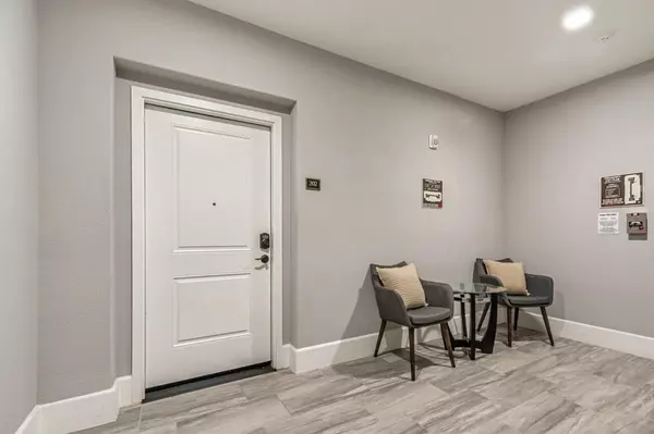 San Jose, CA 95131,1057 Foxglove PL 202