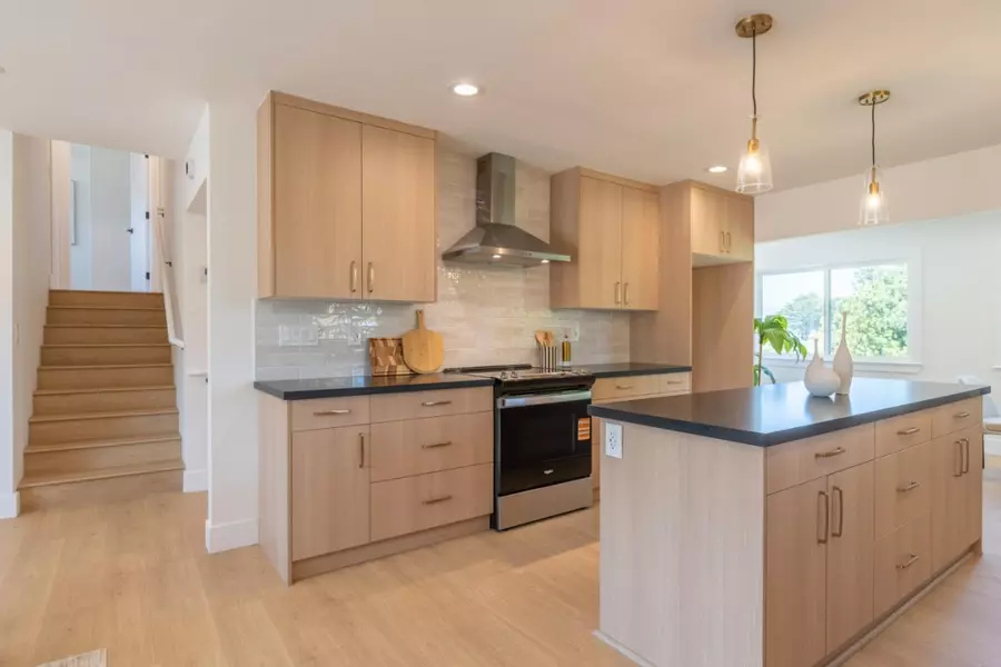 459 English AVE, Monterey, CA 93940