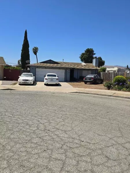 217 San Simeon CT, Greenfield, CA 93927