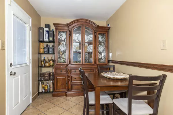 Hayward, CA 94544,27906 Thackeray AVE