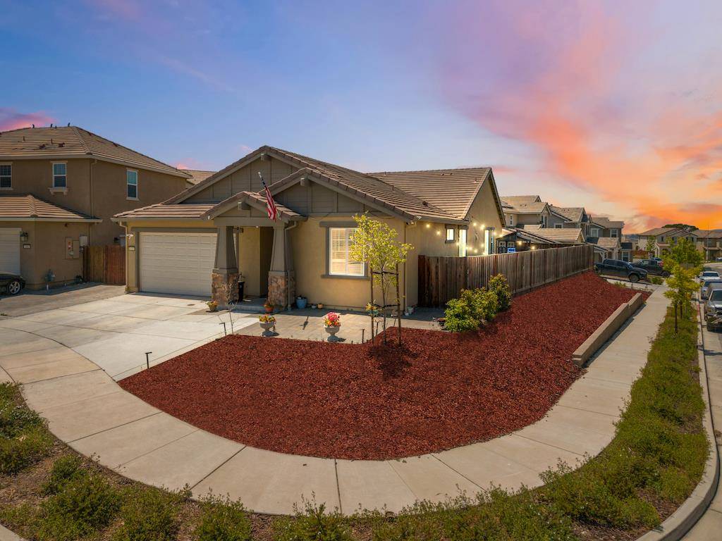 410 Thistle CT, Hollister, CA 95023