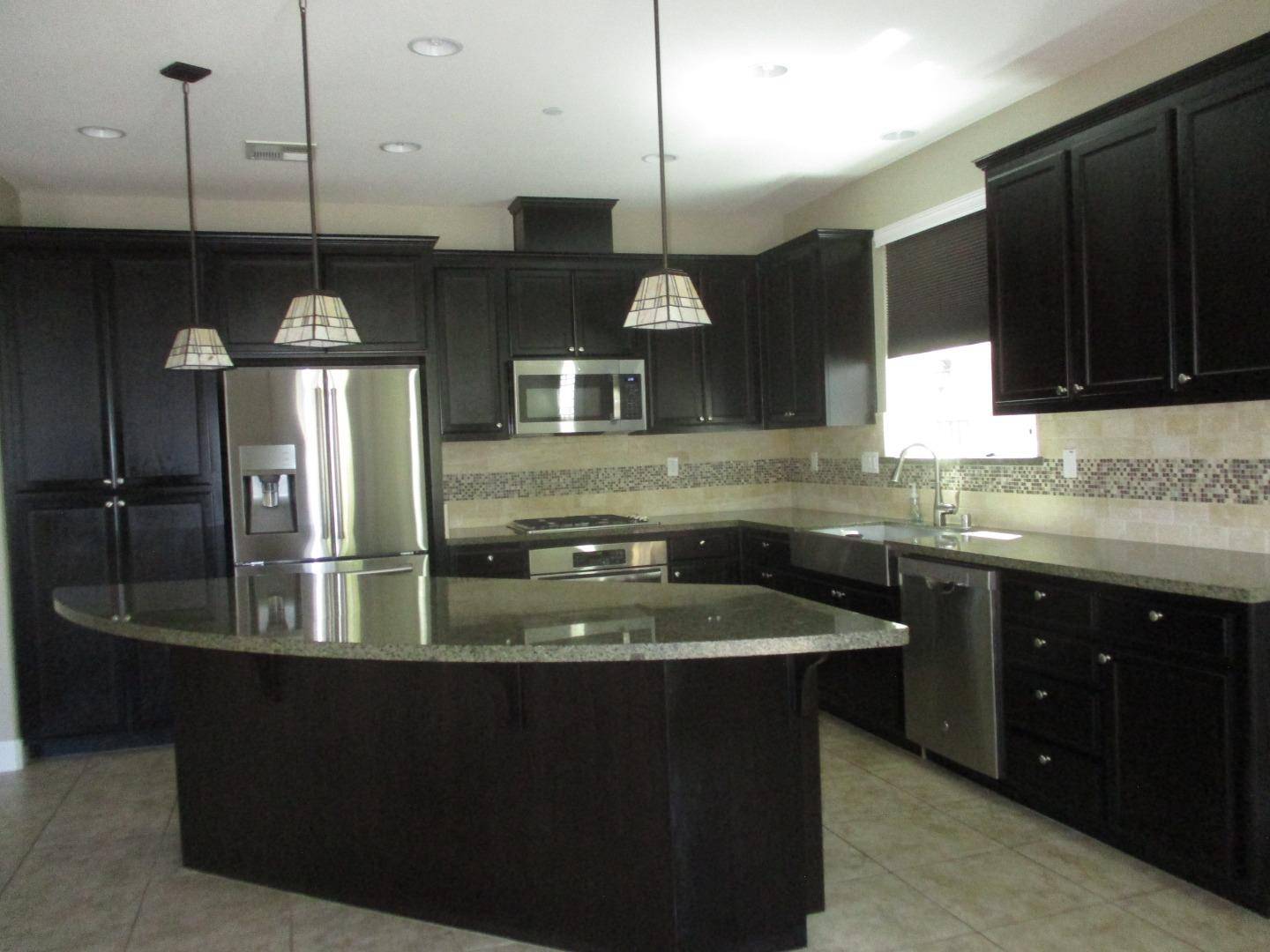 Gilroy, CA 95020,381 Windsong WAY