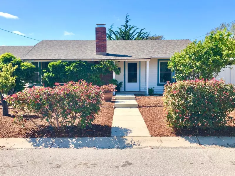 17 Saucito AVE, Del Rey Oaks, CA 93940