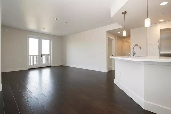 San Carlos, CA 94070,657 Walnut ST 404