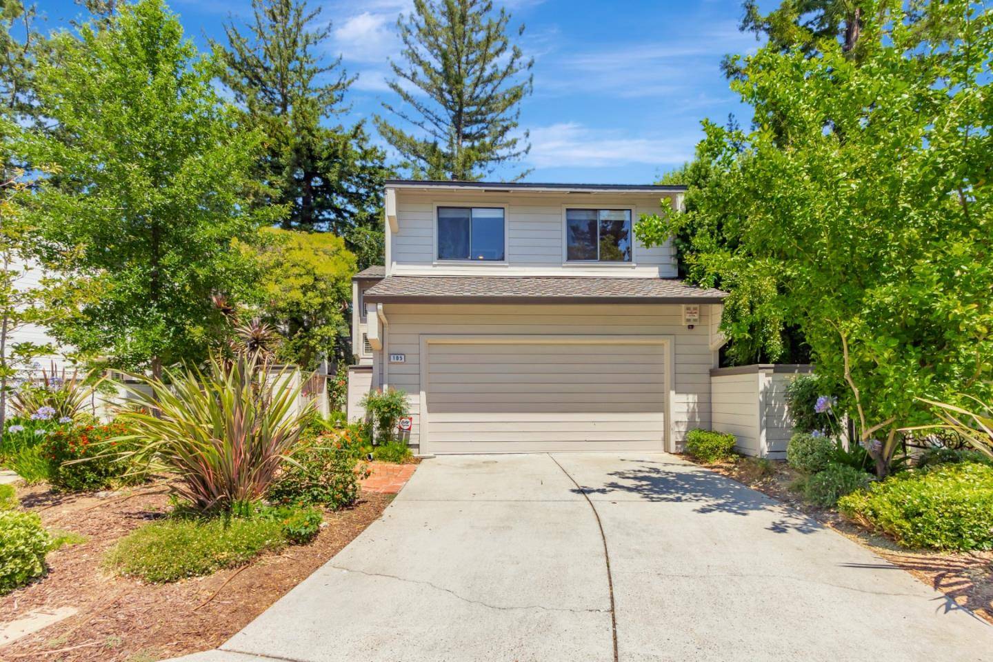 Los Gatos, CA 95032,105 Strathmore PL