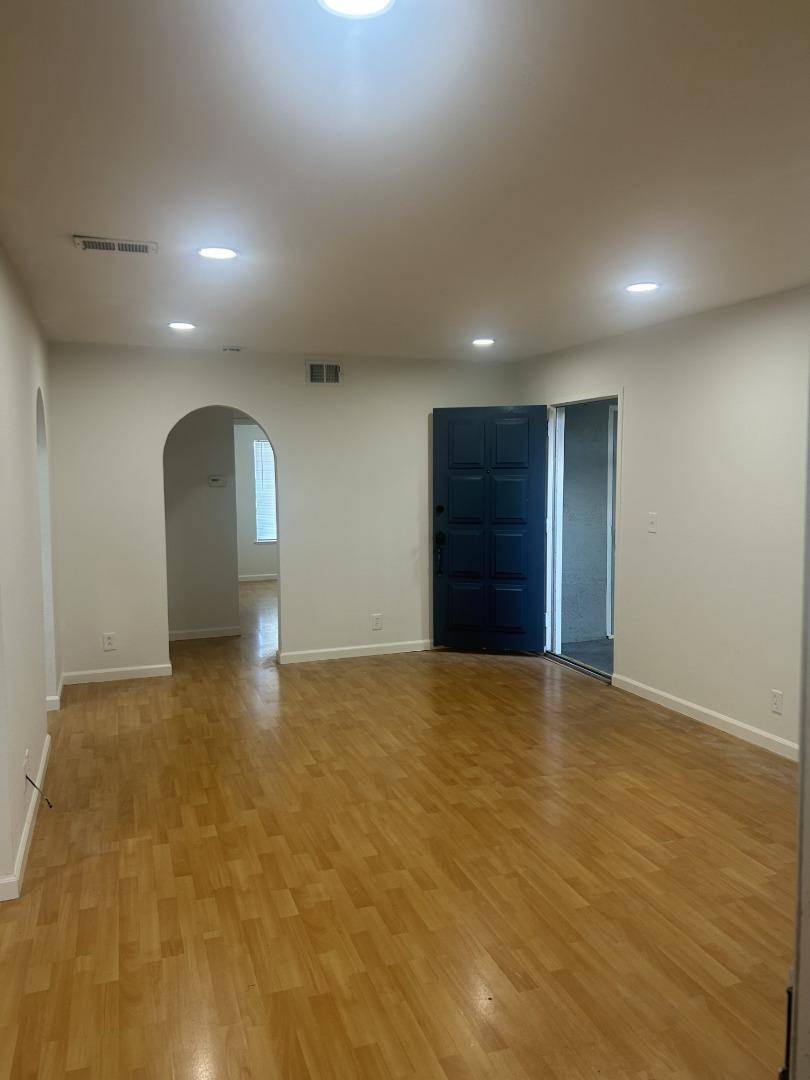 Santa Clara, CA 95051,2779 Mauricia A