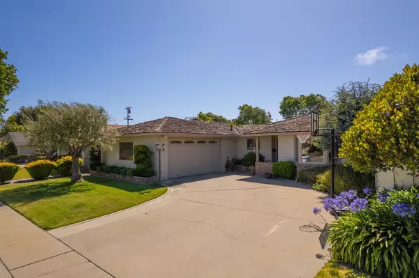 1152 Los Palos DR, Salinas, CA 93901