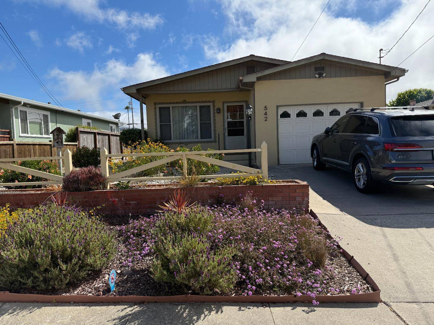 542 English AVE, Monterey, CA 93940