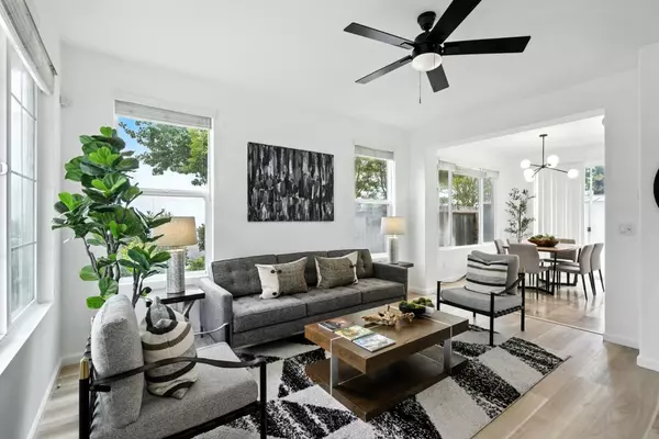 Oakland, CA 94603,9445 Clemente DR