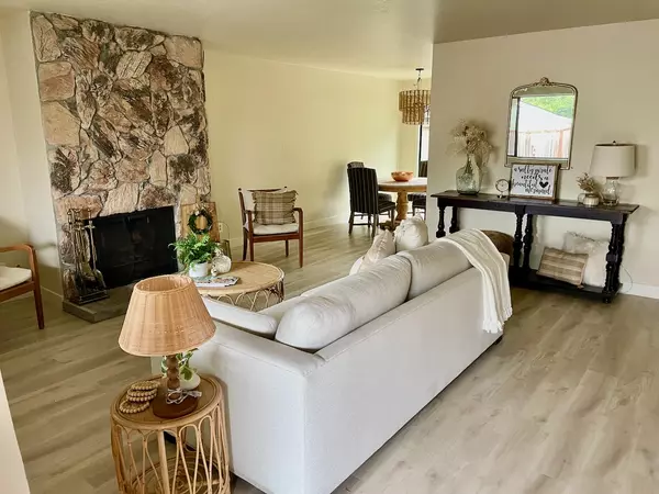 Aptos, CA 95003,110 Lloyd CT