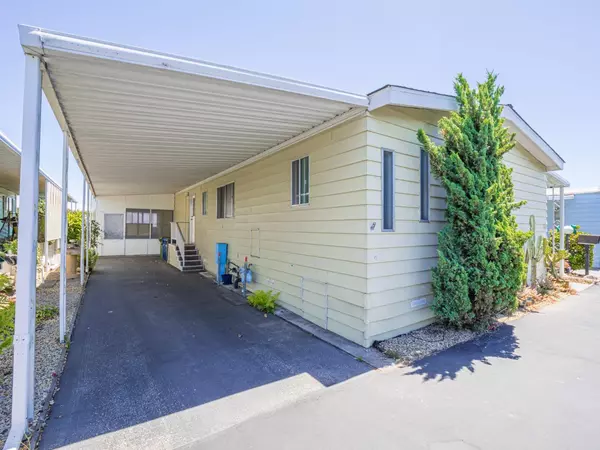 Santa Cruz, CA 95062,2655 Brommer ST 16