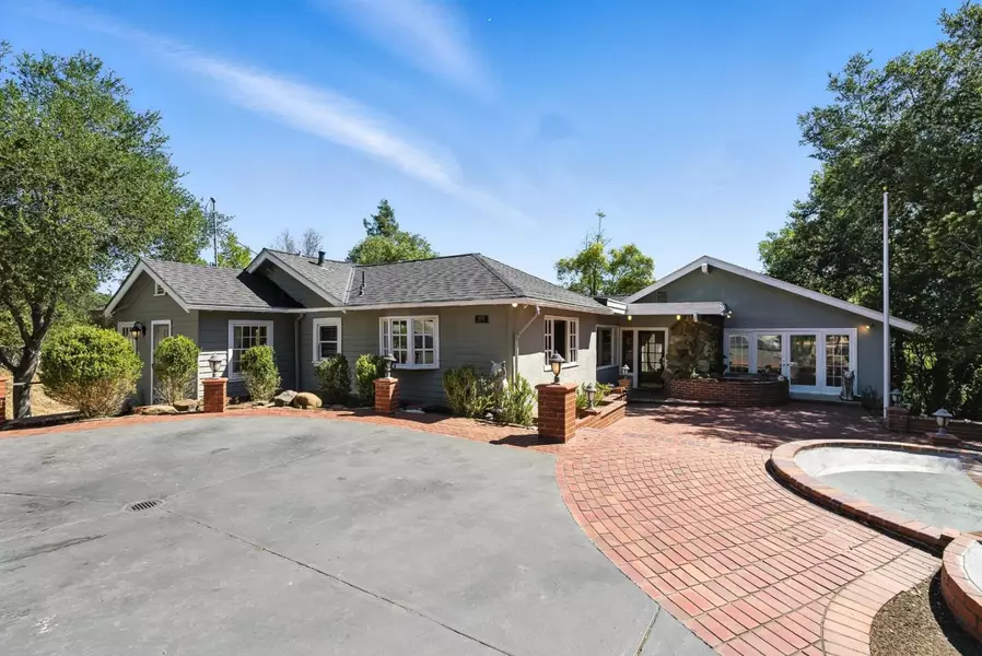 18711 Withey RD, Monte Sereno, CA 95030