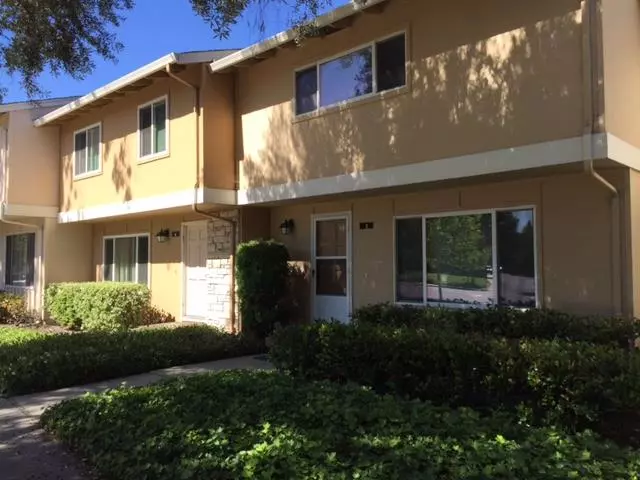 Mountain View, CA 94043,3 Comstock Queen CT