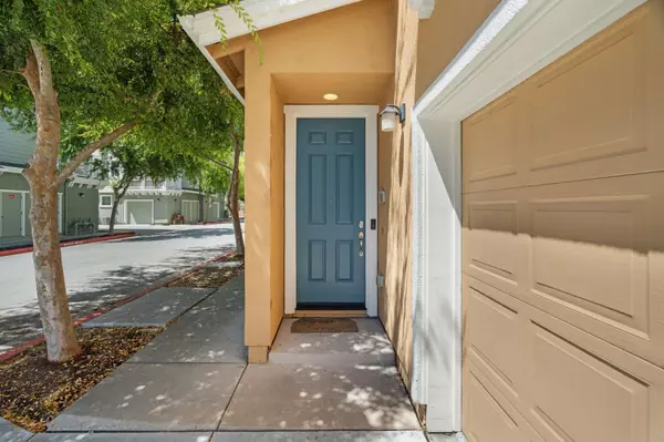 Redwood City, CA 94063,641 Turnbuckle DR 1701