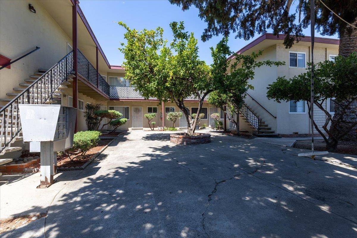 2041 Beatrice CT, San Jose, CA 95128