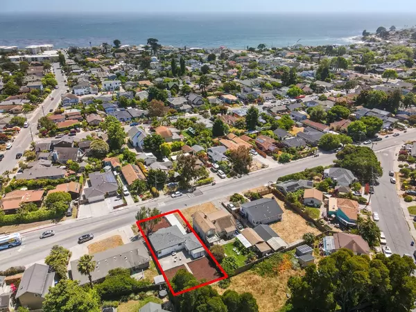 Santa Cruz, CA 95060,920 Delaware
