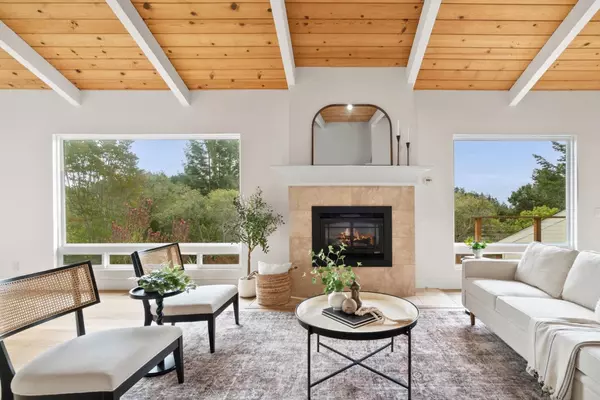 Santa Cruz, CA 95060,115 Calcita DR