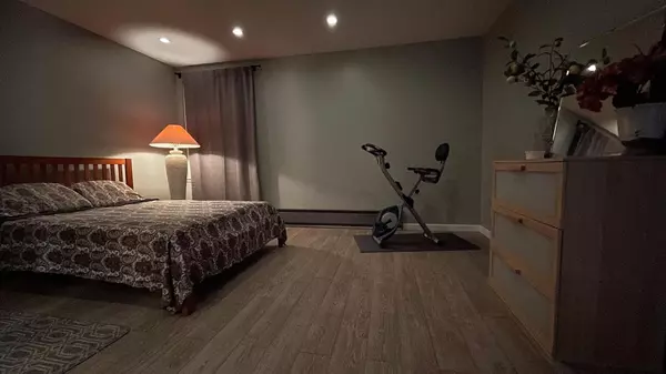 San Francisco, CA 94131,807 Burnette AVE