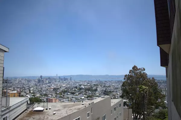 San Francisco, CA 94131,807 Burnette AVE