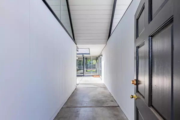 Sunnyvale, CA 94087,941 Pendleton AVE