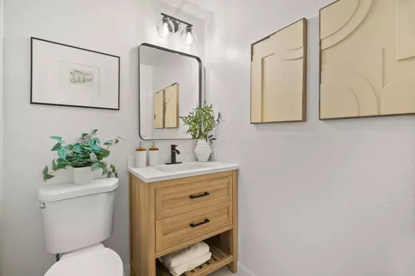 Mountain View, CA 94043,462 Mountain Laurel CT