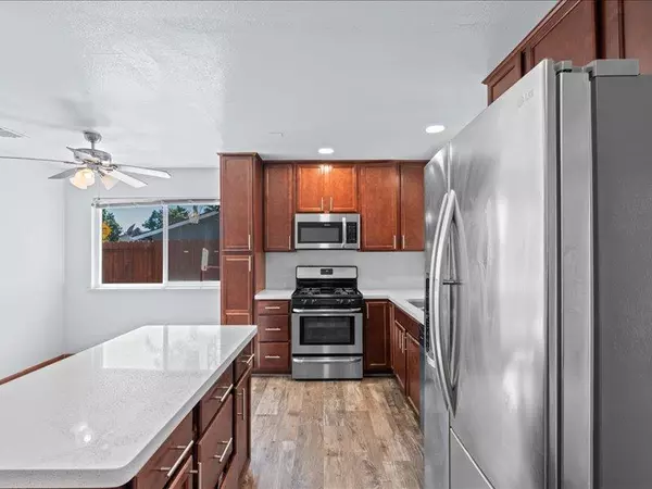 Sacramento, CA 95827,2640 Kansas WAY