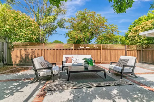 Palo Alto, CA 94303,3845 Corina WAY