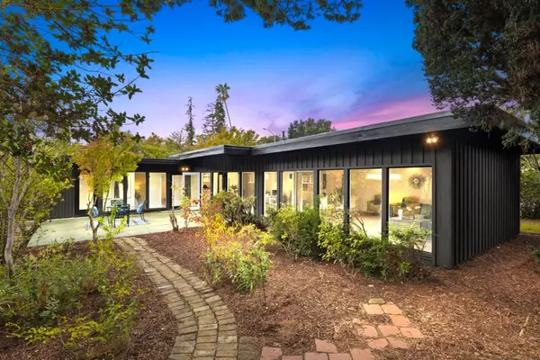2396 Glen WAY, East Palo Alto, CA 94303