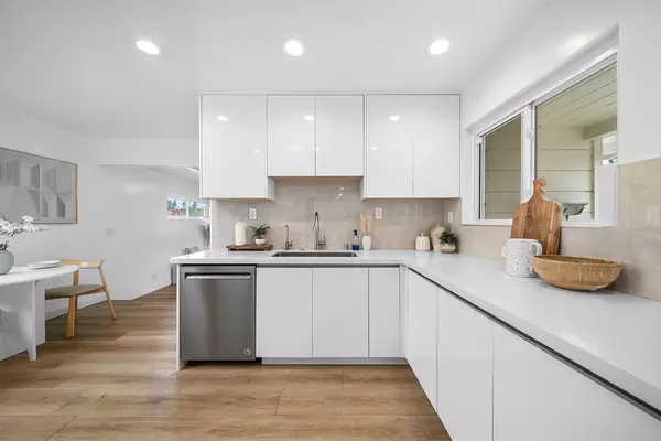Sunnyvale, CA 94087,857 Peach AVE