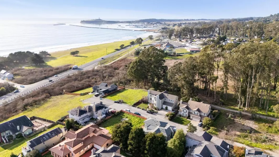 0 Magellan AVE, Half Moon Bay, CA 94019
