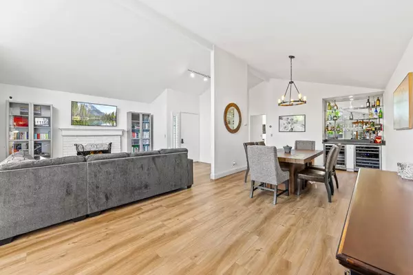 Carmel, CA 93923,3850 Rio RD 63