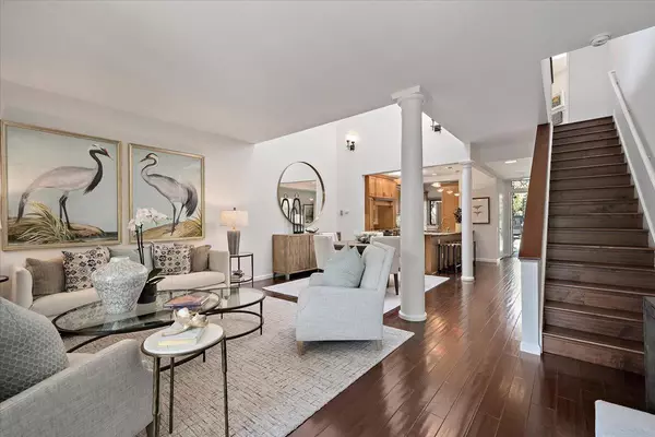 1111 Shoreline DR, San Mateo, CA 94404