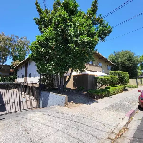 East Palo Alto, CA 94303,15 Newell RD