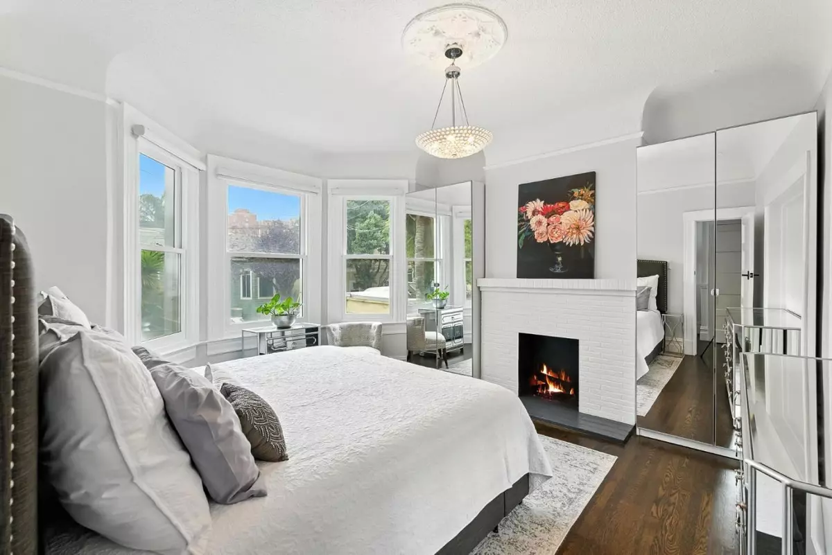 San Francisco, CA 94110,884 York ST