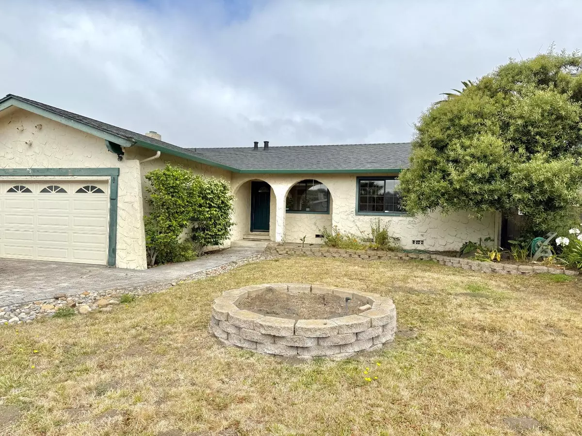 Half Moon Bay, CA 94019,406 Kehoe AVE