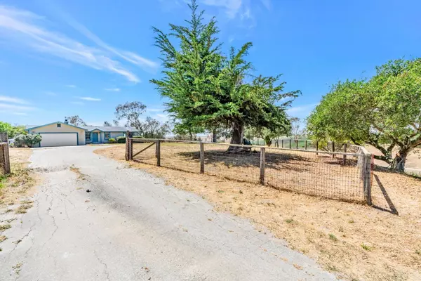 Moss Landing, CA 95039,501 Trail DR