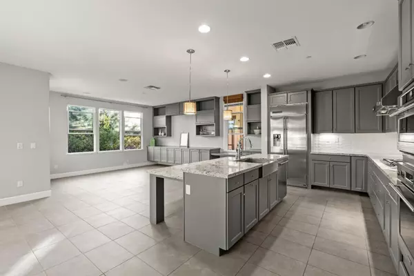Hayward, CA 94541,2006 Jubilee DR