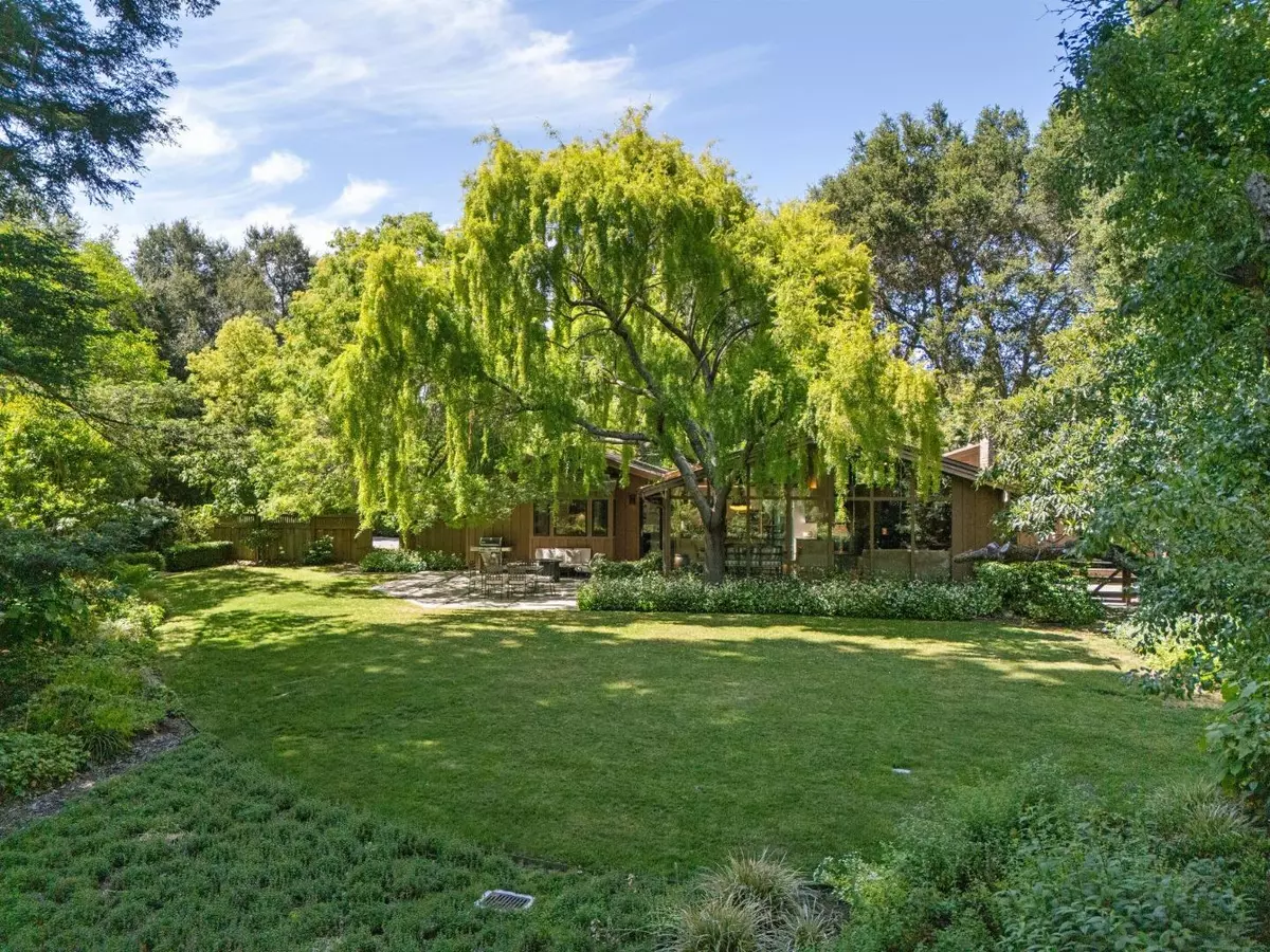 Woodside, CA 94062,3323 Woodside RD
