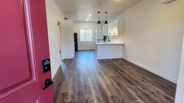 728 W 1st AVE 201, Chico, CA 95926