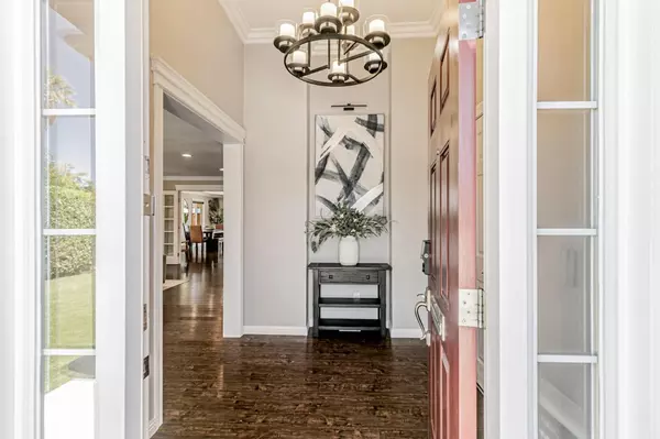 San Jose, CA 95123,5562 Starcrest DR