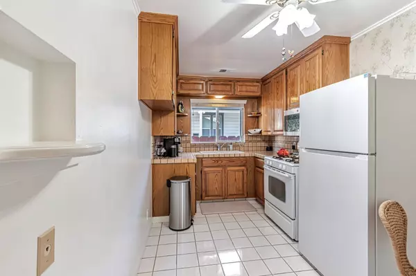 Hollister, CA 95023,1010 Monterey ST