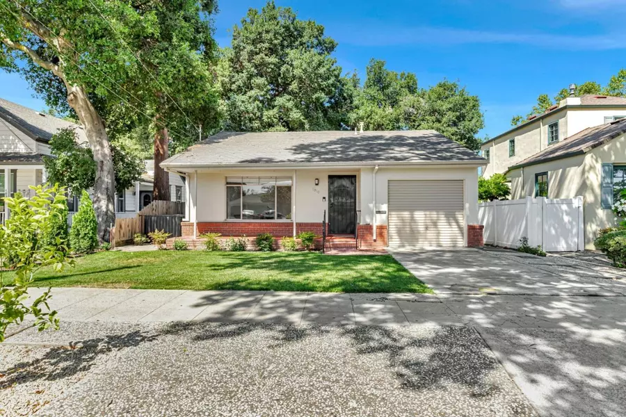 1010 Monterey ST, Hollister, CA 95023