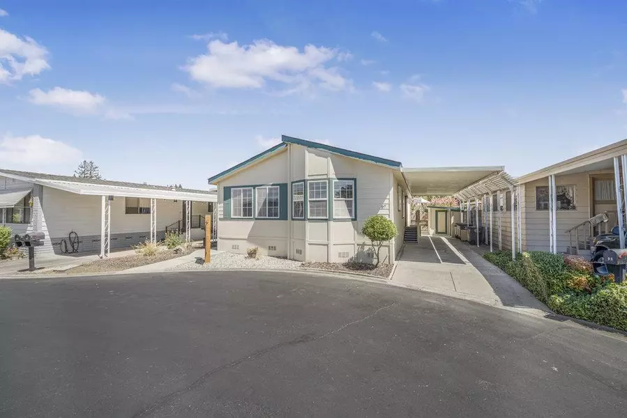 97 Melody LN 97, Morgan Hill, CA 95037