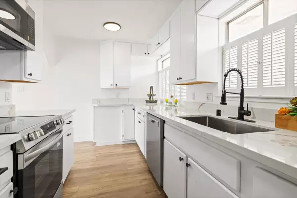 San Leandro, CA 94577,1599 Hays ST 306