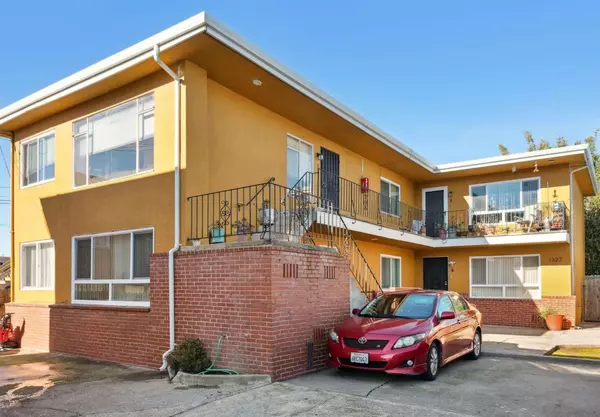 Berkeley, CA 94702,1327 Ashby AVE