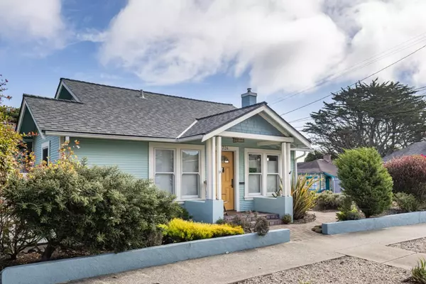 Pacific Grove, CA 93950,724 Pine AVE